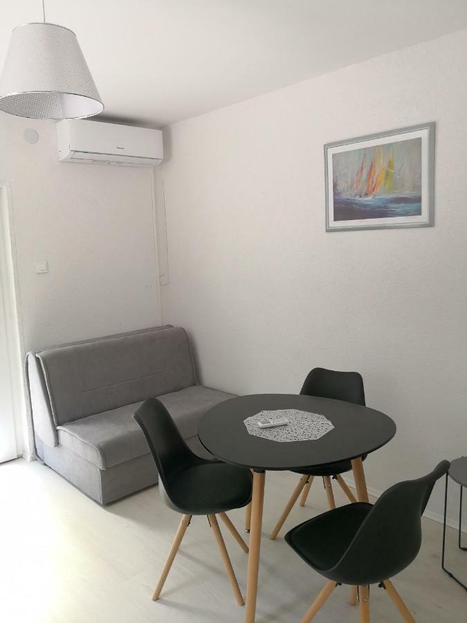 Appartement Apartman Cvitkovic à Soline  Extérieur photo