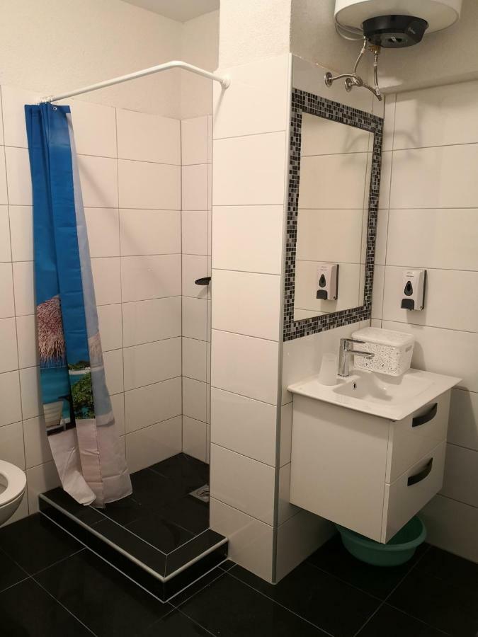 Appartement Apartman Cvitkovic à Soline  Extérieur photo