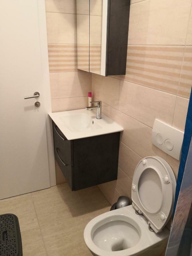 Appartement Apartman Cvitkovic à Soline  Extérieur photo