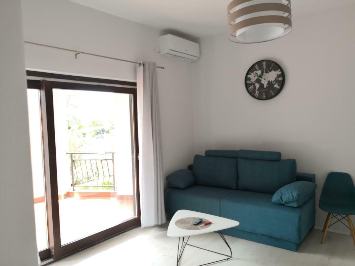 Appartement Apartman Cvitkovic à Soline  Extérieur photo