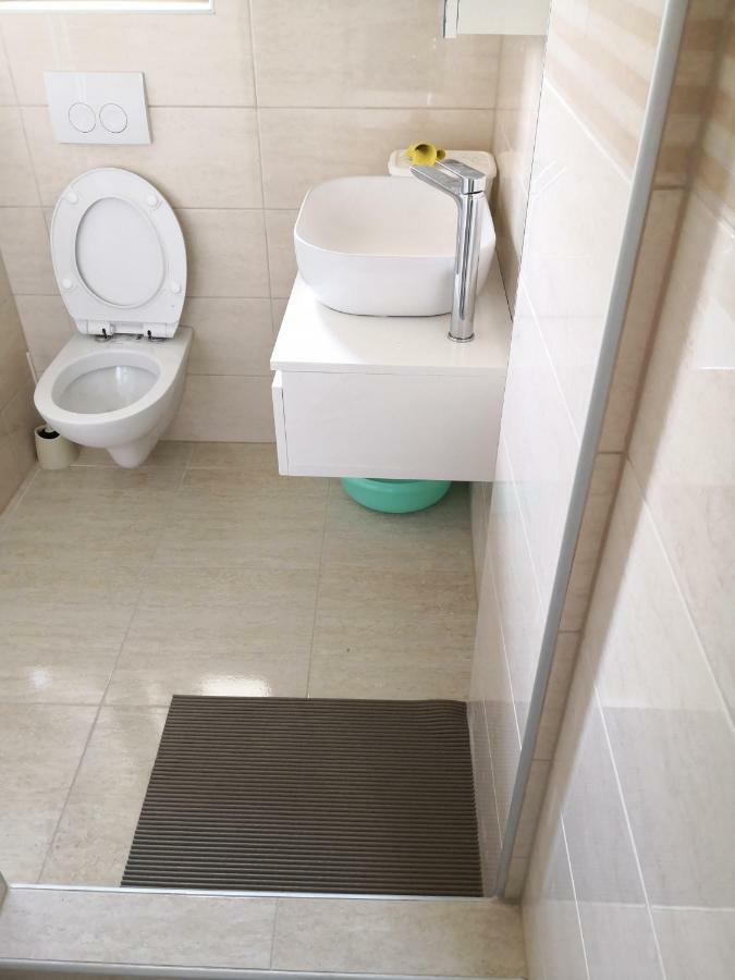Appartement Apartman Cvitkovic à Soline  Extérieur photo