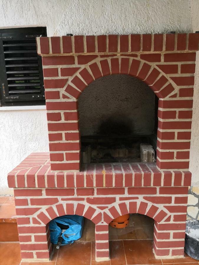 Appartement Apartman Cvitkovic à Soline  Extérieur photo